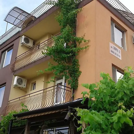 Zora ゲストハウス プリモルスコ